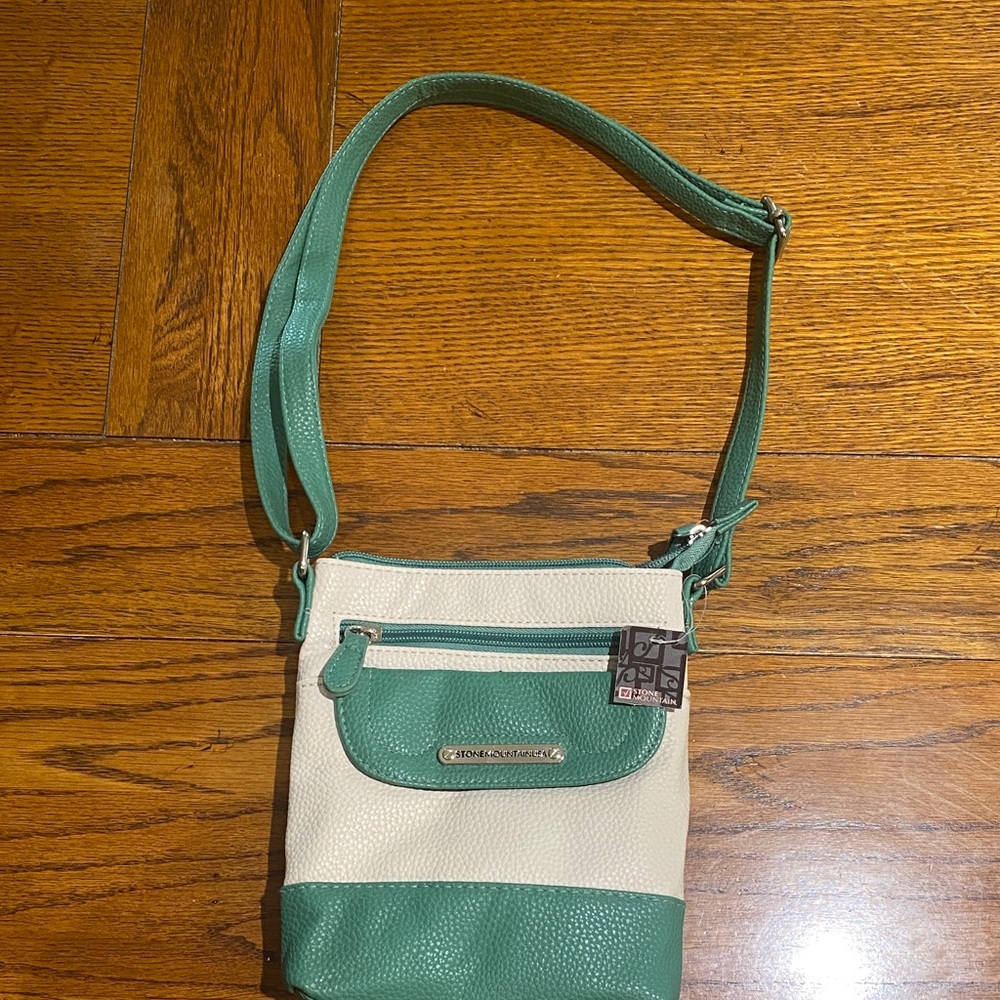 Stone Mountain Accessories Teal and Cream Crossbody Bag
